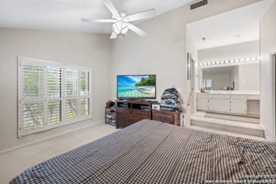 Don't miss this adorable 2-bedroom home located in the heart of on Fair Oaks Ranch Golf and Country Club in Texas - for sale on GolfHomes.com, golf home, golf lot
