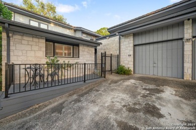Don't miss this adorable 2-bedroom home located in the heart of on Fair Oaks Ranch Golf and Country Club in Texas - for sale on GolfHomes.com, golf home, golf lot