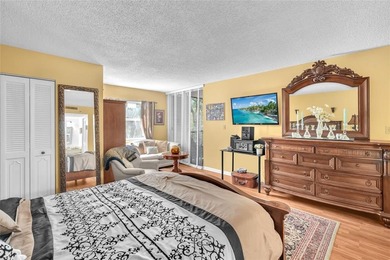 Live the Florida Resort-Lifestyle in this spacious 3-bedroom, 2 on Inverrary Country Club in Florida - for sale on GolfHomes.com, golf home, golf lot