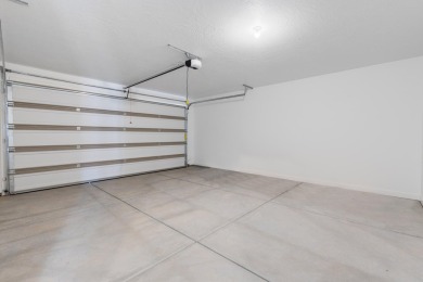 Quick move in! Rates as low as 3.99% 7/6 ARM at no cost to the on Copper Rock Golf Course in Utah - for sale on GolfHomes.com, golf home, golf lot