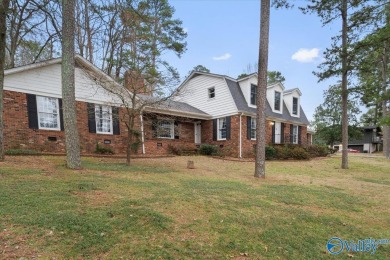 Discover the potential of this spacious 3,698 sq ft home located on Goose Pond Colony Resort - Lake Golf Course in Alabama - for sale on GolfHomes.com, golf home, golf lot