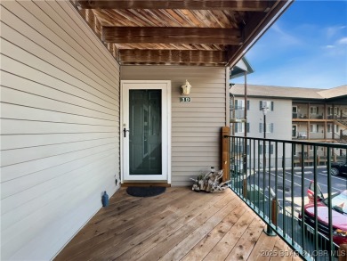 Whether you're looking for a weekend getaway, a permanent on Lake Valley Country Club in Missouri - for sale on GolfHomes.com, golf home, golf lot