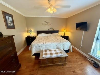 Renovated Second-Floor Furnished Condo in Golf Course on Diamondhead Country Club in Mississippi - for sale on GolfHomes.com, golf home, golf lot