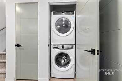 Those windows! If you're looking for a true mountain retreat on Terrace Lakes Golf Resort in Idaho - for sale on GolfHomes.com, golf home, golf lot