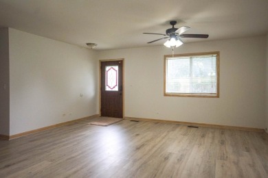 Highly desirable main level ranch style in great location near on Boughton Ridge Golf Course in Illinois - for sale on GolfHomes.com, golf home, golf lot