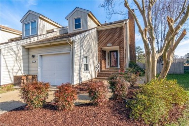 Don't miss this beautifully maintained end-unit townhome on Kempsville Greens Municipal Golf Course in Virginia - for sale on GolfHomes.com, golf home, golf lot