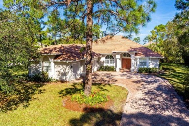 Spectacular 3bed/3bath/3 garage Estate Home in the Desirable on Meadowood Golf and Tennis Club in Florida - for sale on GolfHomes.com, golf home, golf lot