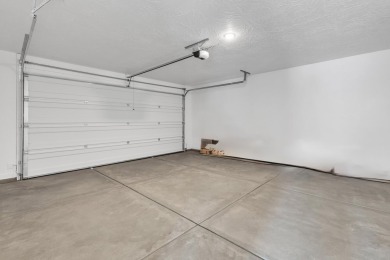 Quick move in! Rates as low as 3.99% 7/6 ARM. Find your dream on Copper Rock Golf Course in Utah - for sale on GolfHomes.com, golf home, golf lot