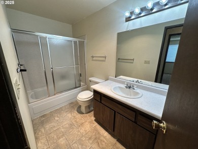 Condo with frontage on Rock Creek Golf club 10th hole 2 bedrooms on Rock Creek Country Club in Oregon - for sale on GolfHomes.com, golf home, golf lot