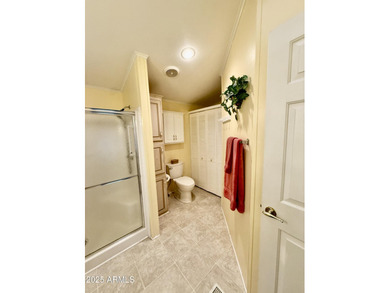 Immaculately well taken care of 1680 Sq. ft., 2 Bdrm. 2 bath on Paradise Peak Golf Course in Arizona - for sale on GolfHomes.com, golf home, golf lot