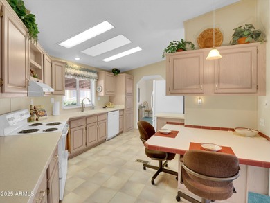 Original owner immaculately took care of this 1680 Sq. ft., 2 on Paradise Peak Golf Course in Arizona - for sale on GolfHomes.com, golf home, golf lot