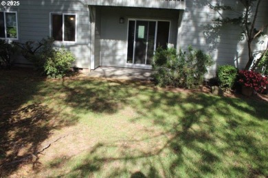 Condo with frontage on Rock Creek Golf club 10th hole 2 bedrooms on Rock Creek Country Club in Oregon - for sale on GolfHomes.com, golf home, golf lot