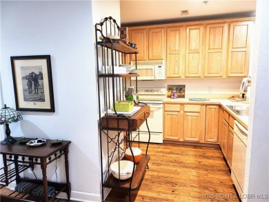 ? Lakefront Living at Old Kinderhook! ? Turn-Key! This 2 bedroom on The Club At Old Kinderhook in Missouri - for sale on GolfHomes.com, golf home, golf lot
