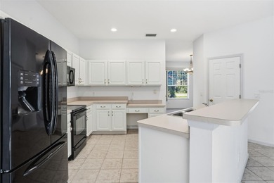 MOVE-IN READY AND WELL-MAINTAINED HOME in Sugarmill Woods  on a on Sugarmill Woods Golf and Country Club in Florida - for sale on GolfHomes.com, golf home, golf lot