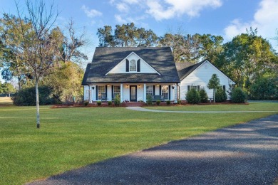 Charming, meticulously maintained 3-bedroom, 3-bath home located on Havana Golf and Country Club in Florida - for sale on GolfHomes.com, golf home, golf lot