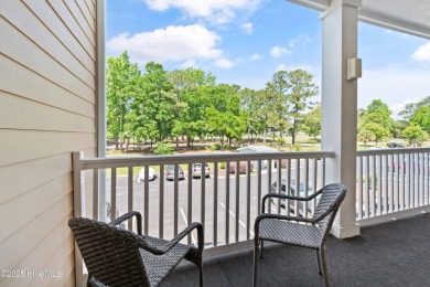 This 3 BR, 2.5 bathroom Osprey Ridge end unit condo in the on Sea Trail Golf Resort in North Carolina - for sale on GolfHomes.com, golf home, golf lot