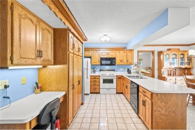 One level townhome located on the Crow River Golf Course on Crow River Golf Club in Minnesota - for sale on GolfHomes.com, golf home, golf lot