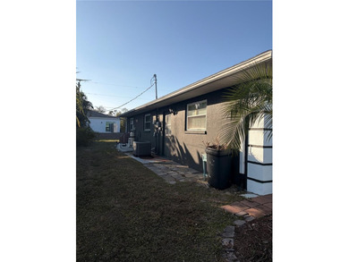 This Stunning 3 bed/2 bath Pool home in Harbour Heights is on Deep Creek Golf Club in Florida - for sale on GolfHomes.com, golf home, golf lot