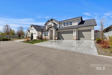 Tresidio Homes built with quality and luxury finishes, this on Hunters Point Golf Club in Idaho - for sale on GolfHomes.com, golf home, golf lot