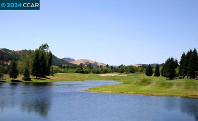 PROFESSIONAL PHOTOS AVAILABLE MONDAY NOV 3RD. MCC living at its on Moraga Country Club in California - for sale on GolfHomes.com, golf home, golf lot