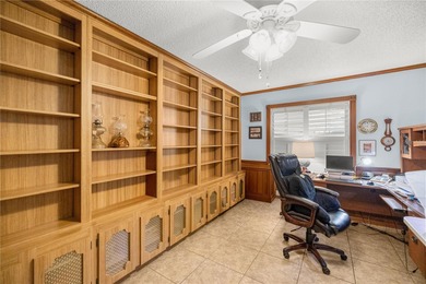 Under contract-accepting backup offers. Welcome home to easy on On Top of the World Golf Course in Florida - for sale on GolfHomes.com, golf home, golf lot