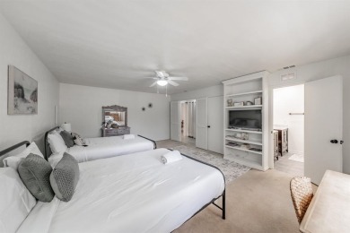 Fabulous 4 bedroom, 3 bath home in Farmers Branch offering two on Brookhaven Country Club - Golf Course in Texas - for sale on GolfHomes.com, golf home, golf lot