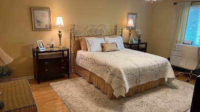Move-in ready 2nd floor condo in the highly sought-after on Oak Hills Country Club in Illinois - for sale on GolfHomes.com, golf home, golf lot
