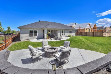 Step into refined elegance with this stunning residence in on Hunters Point Golf Club in Idaho - for sale on GolfHomes.com, golf home, golf lot