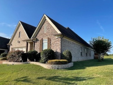 Seeking a luxurious golf course living experience? Look no on Fair Oaks Golf Club in Tennessee - for sale on GolfHomes.com, golf home, golf lot