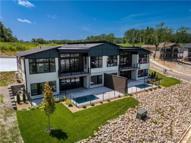 Enjoy Resort Living right in the Heart of Osage Beach!This on The Oaks Golf Course in Missouri - for sale on GolfHomes.com, golf home, golf lot