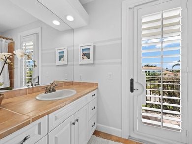 Perfectly positioned on a quiet cul-de-sac at the preferred on Links on Longboat Golf Club in Florida - for sale on GolfHomes.com, golf home, golf lot