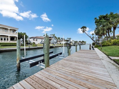 Perfectly positioned on a quiet cul-de-sac at the preferred on Links on Longboat Golf Club in Florida - for sale on GolfHomes.com, golf home, golf lot