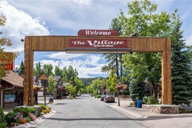 Welcome to this charming 2-story Moonridge cabin, perfectly on Big Bear Mountain Ski and Golf Resort in California - for sale on GolfHomes.com, golf home, golf lot