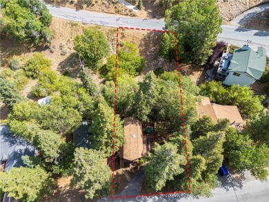 Welcome to this charming 2-story Moonridge cabin, perfectly on Big Bear Mountain Ski and Golf Resort in California - for sale on GolfHomes.com, golf home, golf lot