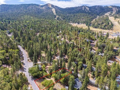 Welcome to this charming 2-story Moonridge cabin, perfectly on Big Bear Mountain Ski and Golf Resort in California - for sale on GolfHomes.com, golf home, golf lot