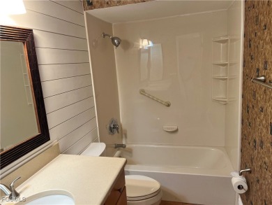 *DOUBLE GARAGE*RENOVATED*FRESHLY PAINTED INSIDE*3 BEDROOMS*2.5 on Myerlee Country Club in Florida - for sale on GolfHomes.com, golf home, golf lot