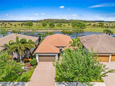 PREMIUM GOLF COURSE & WATER VIEW -- This beautiful home offers on Panther Run Golf Club in Florida - for sale on GolfHomes.com, golf home, golf lot