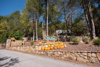 Spectacularly maintained furnished 1 bedroom 1 Bath townhome on Mill Creek Country Club in North Carolina - for sale on GolfHomes.com, golf home, golf lot