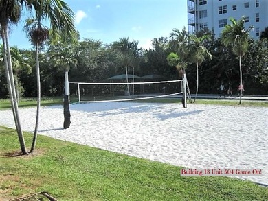 Wonderful and bright, 2 Bed/2 Bath condo located in the highly on Palm-Aire Country Club and Resort - Palms in Florida - for sale on GolfHomes.com, golf home, golf lot