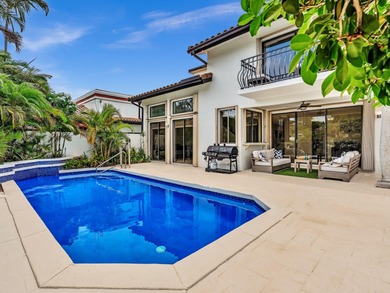 **Seller to provide buyer a Credit toward a 2/1 interest rate on Boca Pointe Country Club in Florida - for sale on GolfHomes.com, golf home, golf lot
