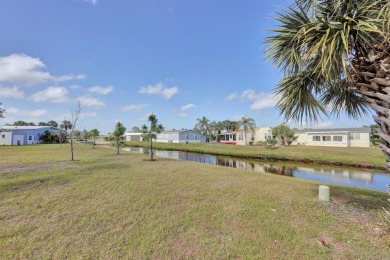 This 1978 home on a premium interior lot is ready for your on Maple Leaf Golf and Country Club in Florida - for sale on GolfHomes.com, golf home, golf lot