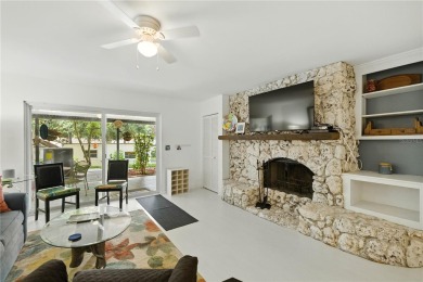 --Beautifully Renovated Townhome in On Top of the World - on On Top of the World Golf Course in Florida - for sale on GolfHomes.com, golf home, golf lot