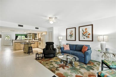 --Beautifully Renovated Townhome in On Top of the World - on On Top of the World Golf Course in Florida - for sale on GolfHomes.com, golf home, golf lot