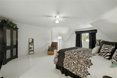 --Beautifully Renovated Townhome in On Top of the World - on On Top of the World Golf Course in Florida - for sale on GolfHomes.com, golf home, golf lot