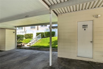 --Beautifully Renovated Townhome in On Top of the World - on On Top of the World Golf Course in Florida - for sale on GolfHomes.com, golf home, golf lot