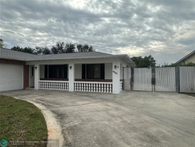 Don't miss this super spacious POOL home!  The inviting layout on Sun n Lake Golf and Country Club in Florida - for sale on GolfHomes.com, golf home, golf lot