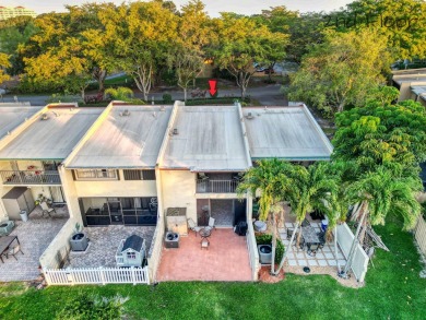 Spacious and updated villa-style condo, 2-story 2-bedroom 2-bath on Jacaranda Golf Club in Florida - for sale on GolfHomes.com, golf home, golf lot