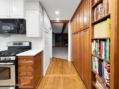 This Beautifully updated 5-bedroom, 4 bath home in the heart of on Hunting Creek Country Club in Kentucky - for sale on GolfHomes.com, golf home, golf lot