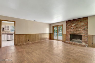 Stunning 3BR/2BA home in the desirable Tomoka Oaks community of on Tomoka Oaks Golf and Country Club in Florida - for sale on GolfHomes.com, golf home, golf lot