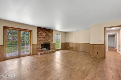 Stunning 3BR/2BA home in the desirable Tomoka Oaks community of on Tomoka Oaks Golf and Country Club in Florida - for sale on GolfHomes.com, golf home, golf lot